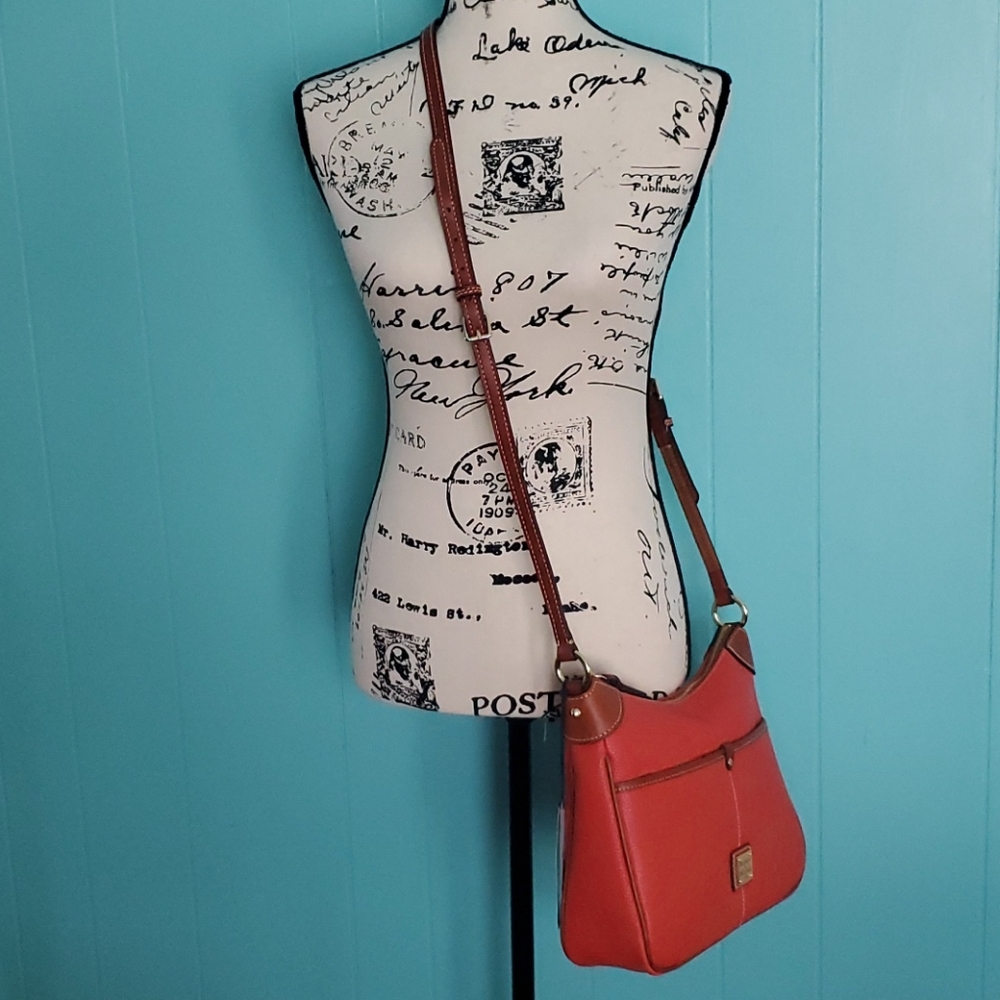 SOLD-Dooney and Bourke Kimberly Orange Crossbody - Picture 3 of 16